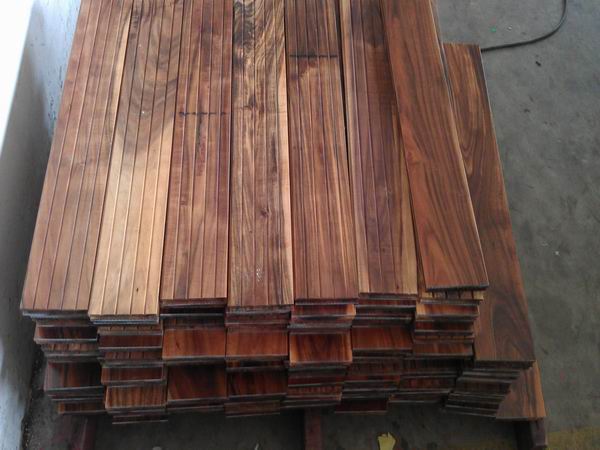 Asian Walnut Beautiful China Acacia Solid Wood Flooring